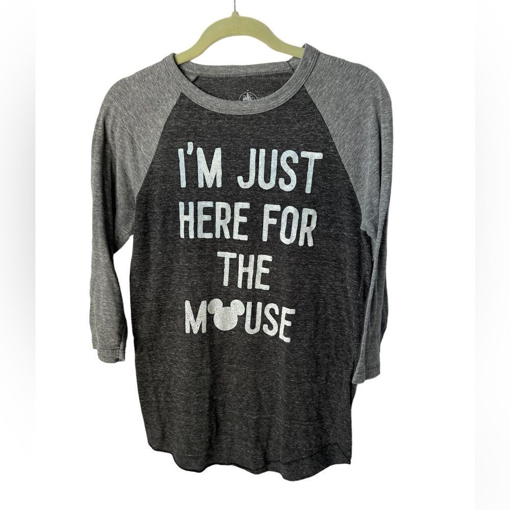 Disney Mickey Mouse tee Here for the Mouse Adult M baseball style